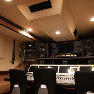 音声中継車 日本音響エンジニアリング