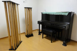 Musical instrument practice room