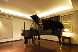 Musical instrument practice room