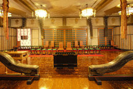 Temple with good acoustics