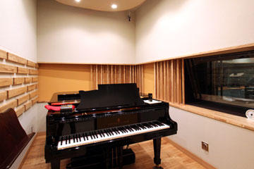 Piano Booth